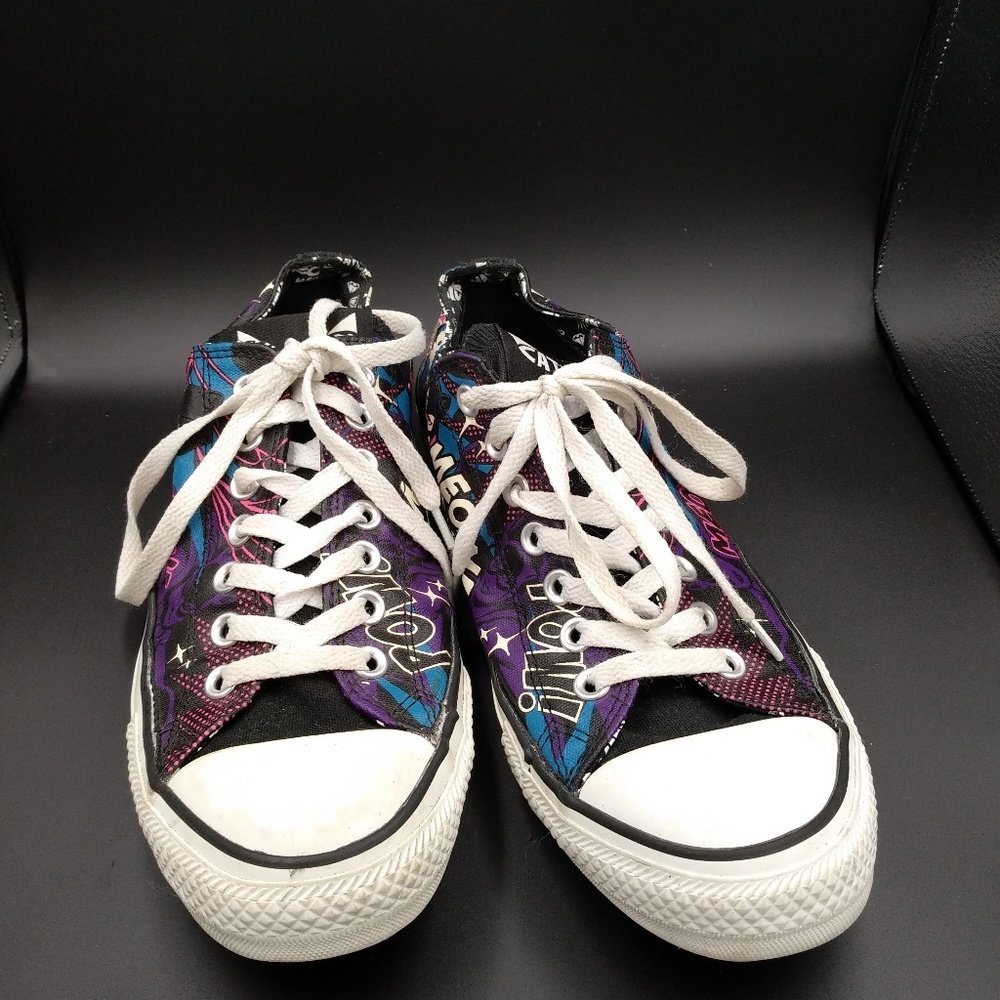 Catwoman converse wmns #11